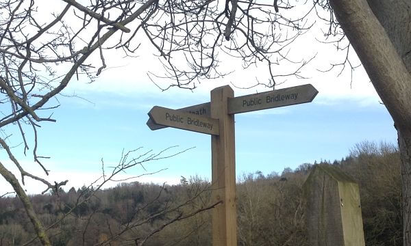 Signpost winter